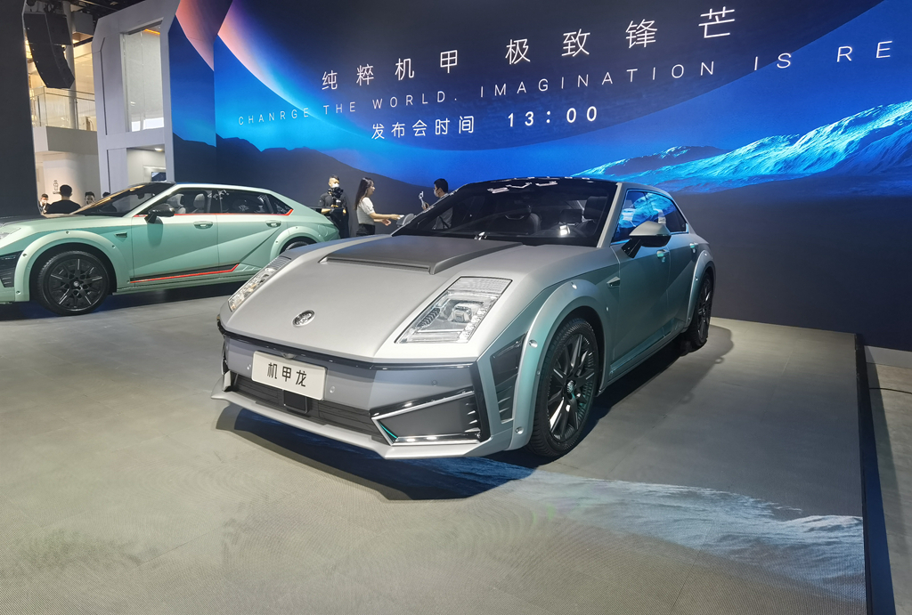 2022成都车展：机甲龙多款新车型亮相，依旧个性化十足