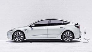 新款特斯拉Model 3现已在美国上市