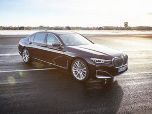 宝马新款7系混动新消息 日内瓦车展发布