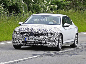 欧版迈腾将明年1月底亮相 前脸有小变动