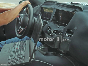 新一代GLS级谍照曝光 或将纽约车展亮相