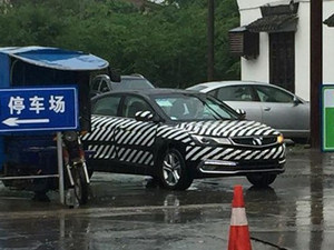 曝吉利全新帝豪内饰谍照 或下半年上市