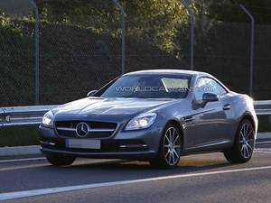 奔驰SLC最新低伪谍照曝光 12月接受预定