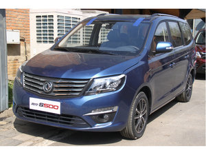 东风风行S500谍照曝光 将上海车展发布