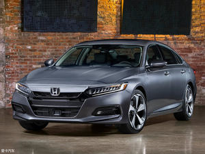 换代前抬次杠 雅阁/凯美瑞“田记”赛马