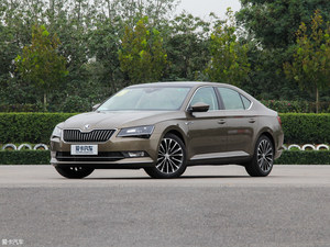 爱卡X-擂台第十二期 新速派对比新迈腾