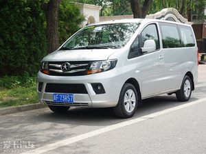 视频团队的好伙伴 江淮瑞风M3爱卡服役