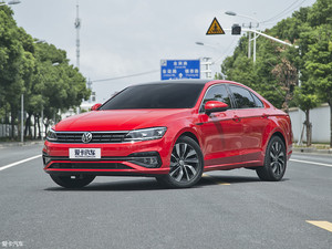 运动型家用车首选 实拍全新凌渡280TSI
