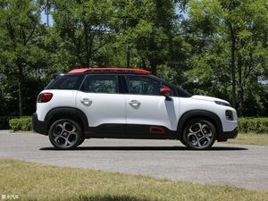 玩转动感时尚 爱卡实拍云逸C4 AIRCROSS