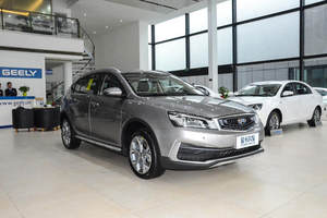 跨界SUV有颜有自信 爱卡实拍吉利远景S1