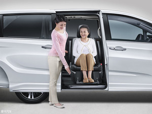 奥德赛锐·混动福祉车上市 售34.98万起