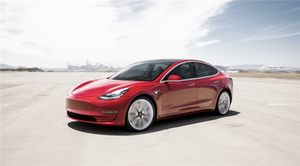 国产特斯拉Model 3开放预订 售32.8万元