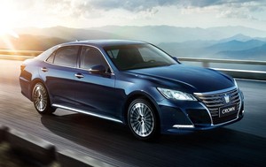 一汽丰田皇冠继续服役 与亚洲龙并行销售