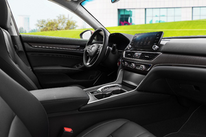 混动技术换代升级 体验广汽本田第十代雅阁混动