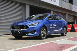 “暴躁”的小鲜肉 赛道体验全新起亚K3