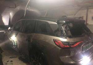 电压采样线束走向不当 蔚来决定召回部分 ES8 电动汽车