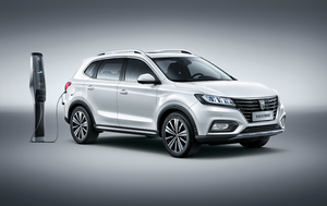 补贴后售价 17.59-19.99 万 2019 款荣威 eRX5 正式上市