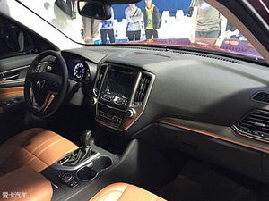 长安CS95内饰谍照曝光 将明年年初上市