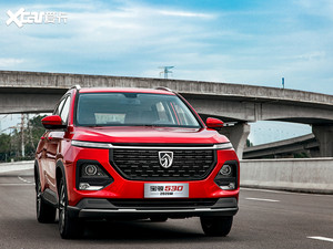 2020款宝骏530内饰官图 配10.4英寸竖屏