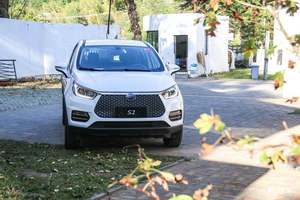 仿佛是一台元 EV 青春版 山路试驾比亚迪 S2