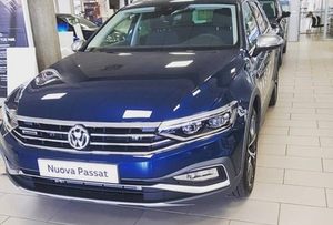 外观升级/搭1.4T或2.0T发动机 曝大众新款帕萨特旅行版实拍图