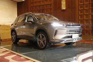 内饰双联屏/配备人脸识别 1.6T＋7DCT动力总成 EXEED星途LX北区上市 售价12.59万-15.09万元