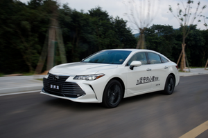 动力真的够用吗？试驾一汽丰田亚洲龙2.0L