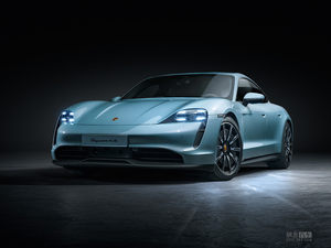 售价114.8万 保时捷发布全新Taycan 4S