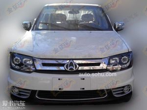 长安全新皮卡谍照 或搭2.2L汽油发动机