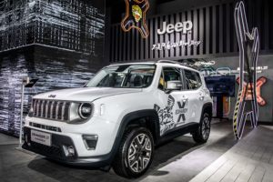 自由侠是重点 Jeep多款新车亮相成都车展