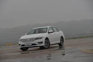 旗下首款电动车 朗逸纯电动预售15.89万