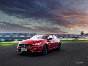 售12.48万 名爵6 20T手动Trophy高铁版上市