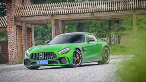 阿法特巴赫狂想曲 试驾梅赛德斯AMG GT R