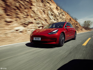 新能源评测 车界的iPhone特斯拉Model 3