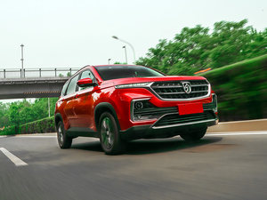 “稳”就一个字 测宝骏530 1.5T旗舰型