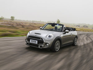 爱卡乐趣性能团 MINI COOPER S CABRIO