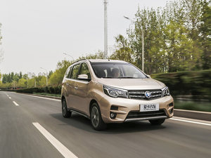 骨子里的成熟 爱卡测试启辰M50V 1.6XV