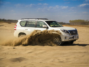 霸道仍在 一汽丰田普拉多3.5L越野测试