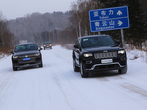 挑战极地 Jeep大切诺基对比大众途锐