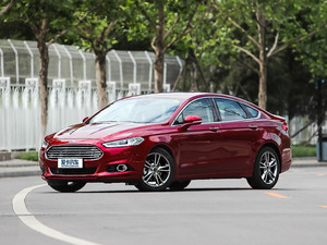 突出科技感 评测长安福特新蒙迪欧灯光