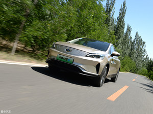 光洁如玉 净（静）若山林 试驾帝豪GSe