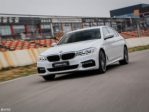 新一代中坚 赛道试驾宝马530Li xDrive