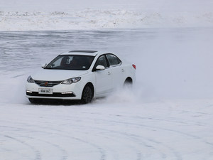 不惧严寒 荣威360了不起的挑战冰城体验