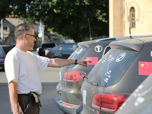 感受异国宗教 途观重走丝绸之路境外段