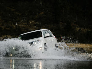 把情怀揣在心里 普拉多2.7L川藏穿越游