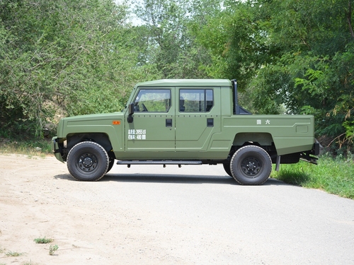 2020款 勇士皮卡 2.4T柴油四驱3035轴距连体双排YCY24140-60A