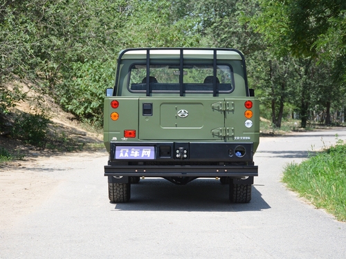 2020款 勇士皮卡 2.4T柴油四驱3035轴距连体双排YCY24140-60A