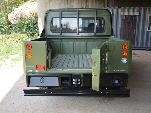 2020款 勇士皮卡 2.4T柴油四驱3035轴距连体双排YCY24140-60A