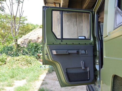 2020款 勇士皮卡 2.4T柴油四驱3035轴距连体双排YCY24140-60A