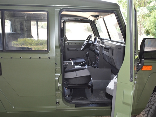 2020款 勇士皮卡 2.4T柴油四驱3035轴距连体双排YCY24140-60A